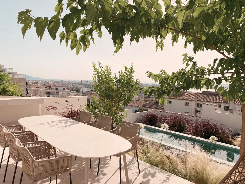 REFORMA Vivienda unifamiliar por ESTUDIO AB2 ARQUITECTURA en Palma, El Terreno