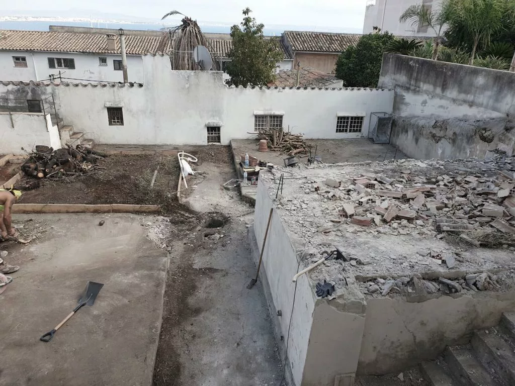 REFORMA Vivienda unifamiliar por ESTUDIO AB2 ARQUITECTURA en Palma, El Terreno